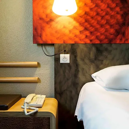 Ibis Hotell 3*