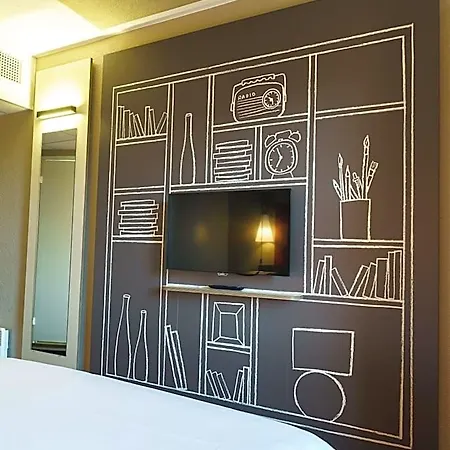 Ibis Hotel 3*